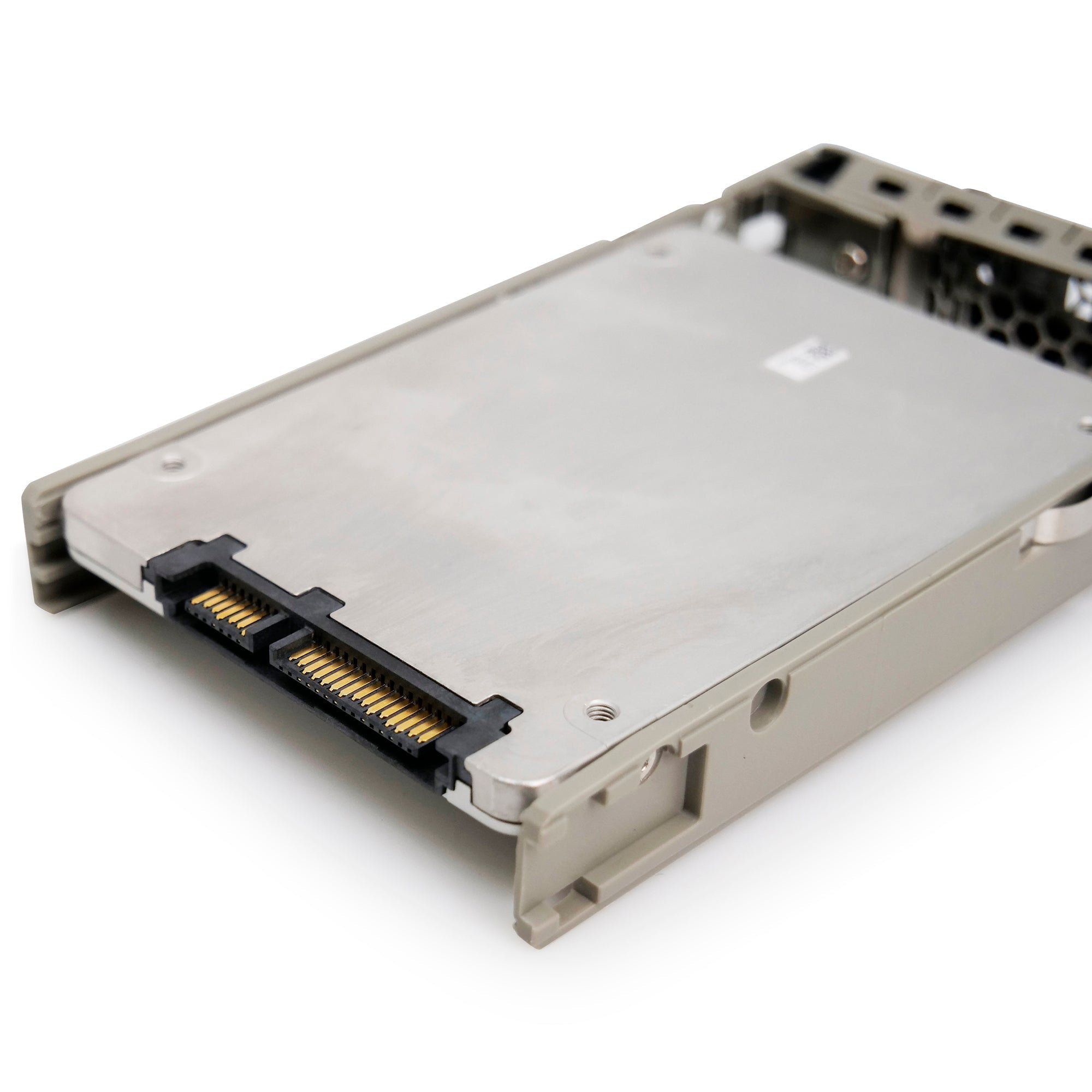 Dell G13 0XCN15 1.92TB 1.76 DWPD SATA 6Gb/s 3D TLC 2.5in Solid State Drive