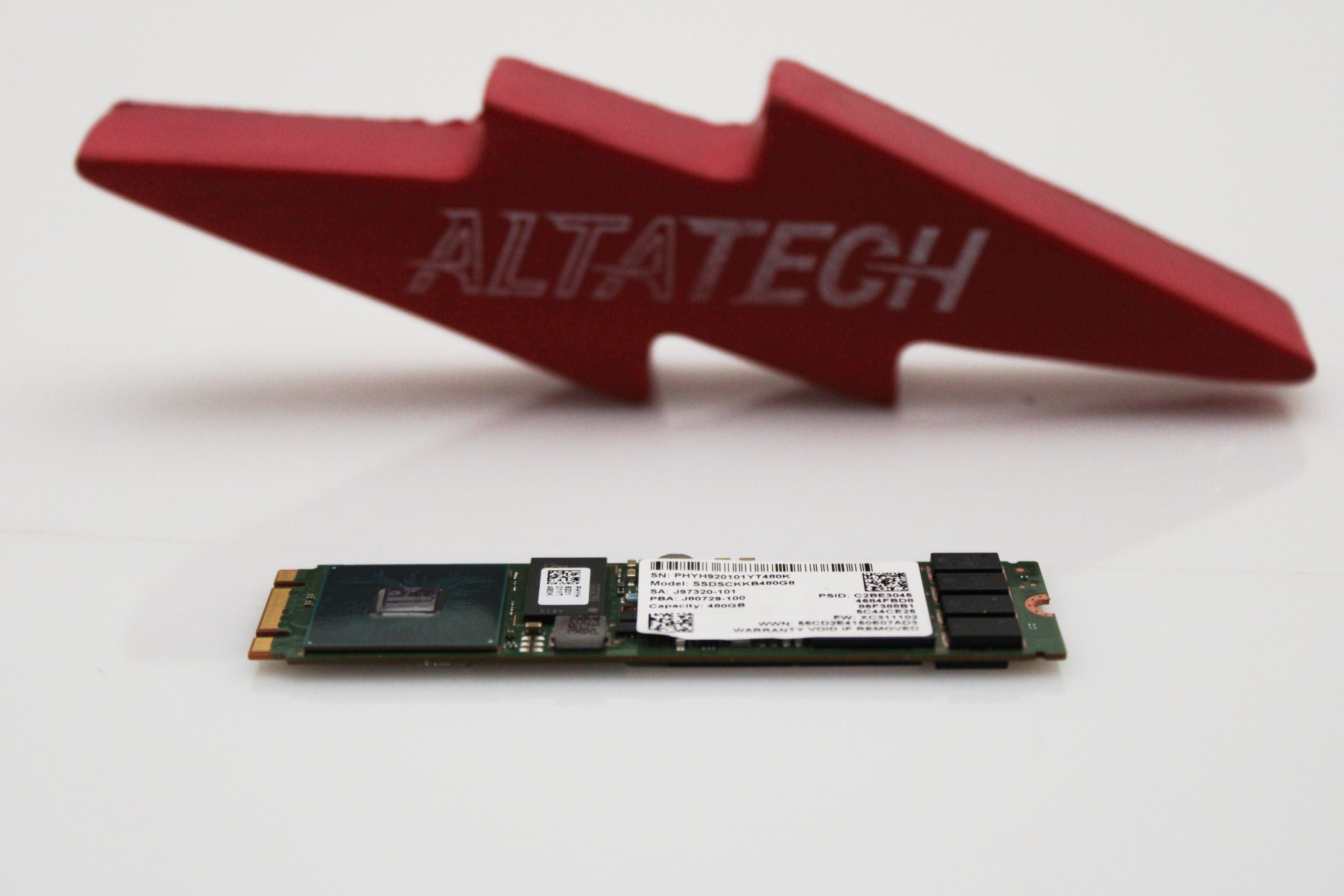 Intel SSDSCKKB480G8 480GB SSD SATA 6G M.2
