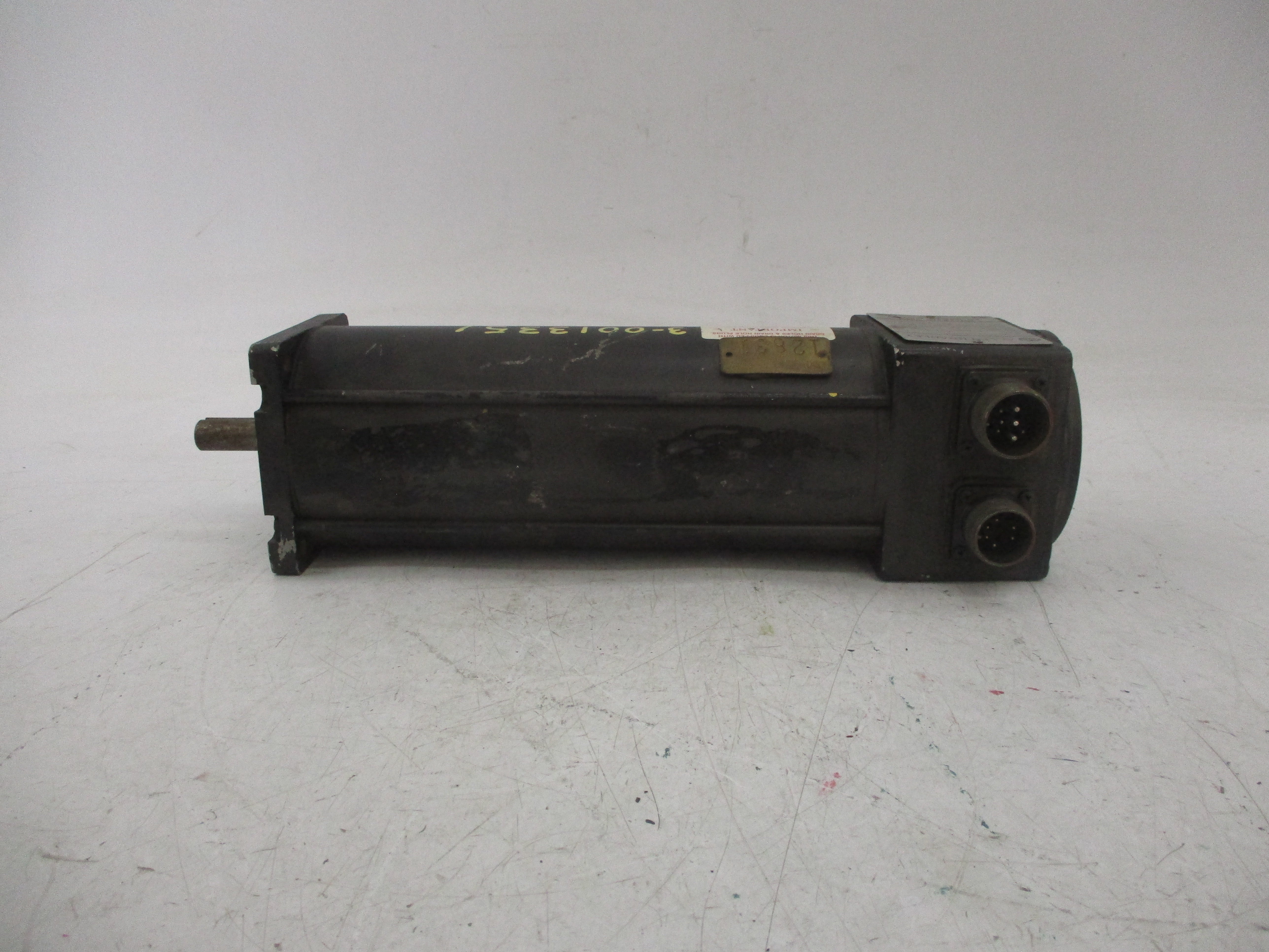 ALLEN BRADLEY 1326AB-A3E-11 122245 UNMP