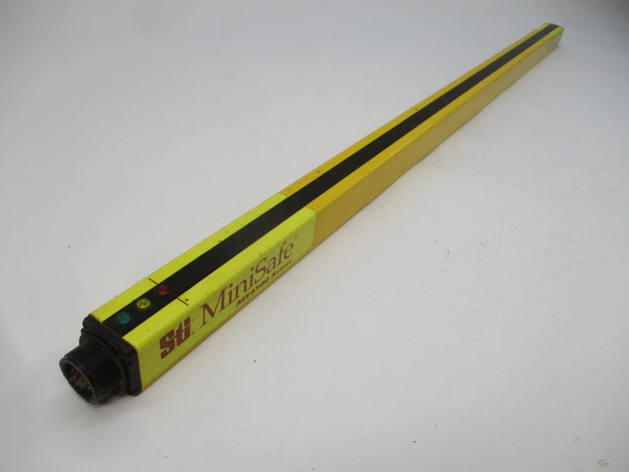 STI 70042-1011 MS4332C-DN-DC2-30X-30R UNMP