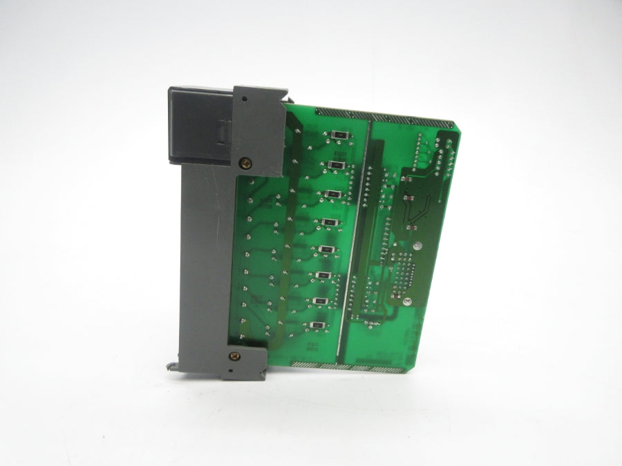 ALLEN BRADLEY 1746-IA8 SER. A 85-132VAC (NO DOOR) NSNP