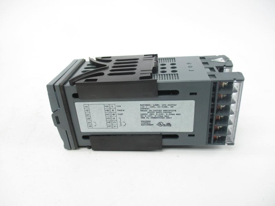 EUROTHERM 2216E/FM/NS/VH/XX/AC/RF/ENG/EU0523 100-240VAC 2A NSMP