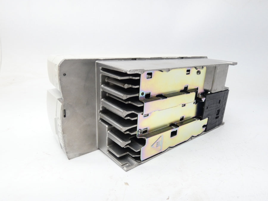 CONTROL TECHNIQUES SP2202 S/W 01.21.00 200-240V 18A NSMP