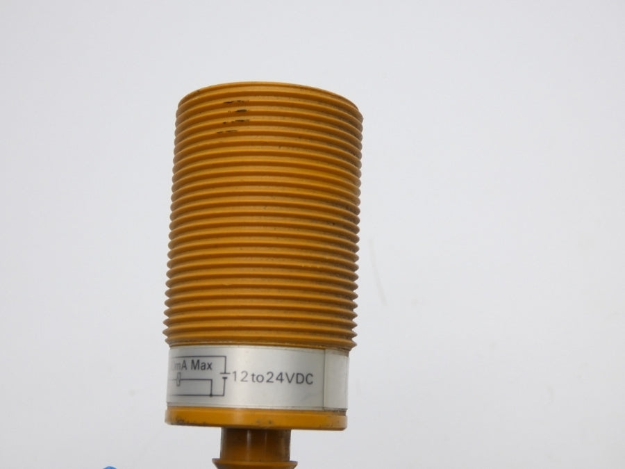 OMRON E2F-X10F1 12-24VDC UNMP