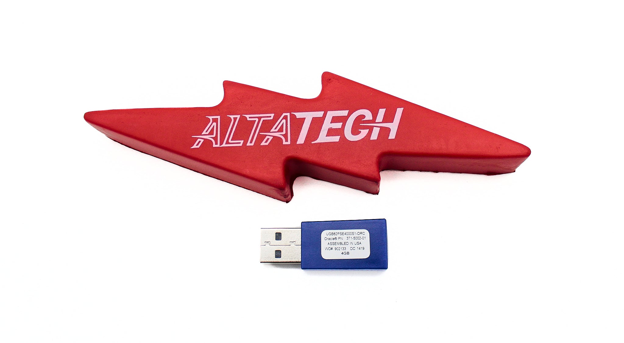 Oracle 7038488 4GB USB 2.0 Flash Drive