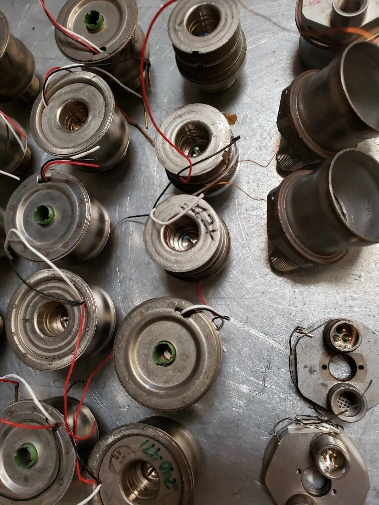 FOR PARTS lot TRANSMITTER 418-17054 AIRCRAFT PRESSURE FUEL AS PICTURED &Q1-FT66|256690785444