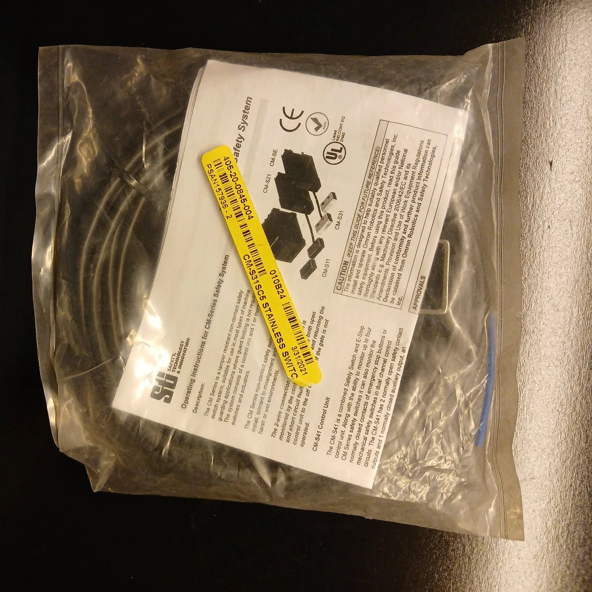 CM-S31SC5 INTERLOCK MAGNETIC Safety Switch Actuator Omron 44536-3105 |286566157913