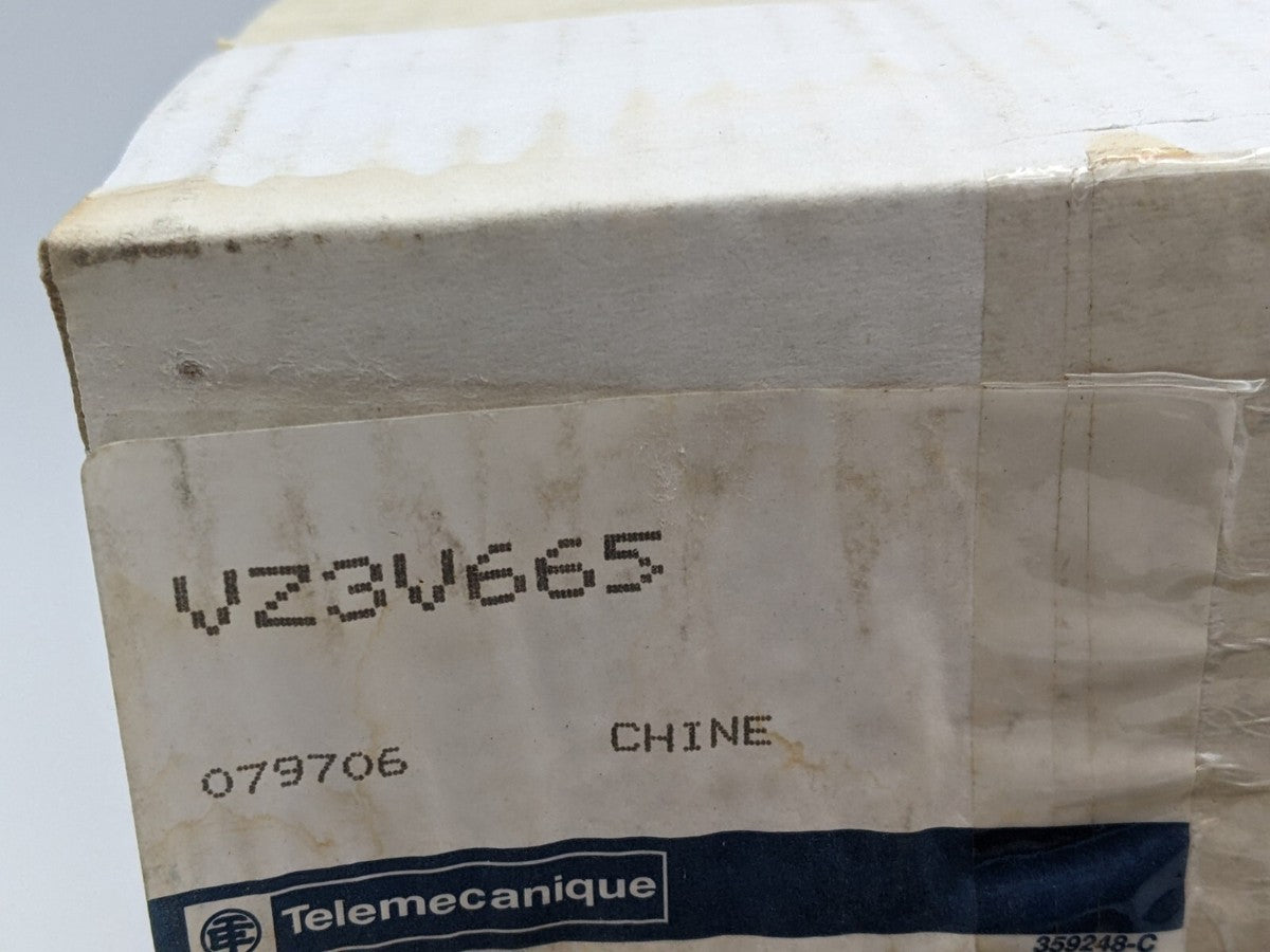 Telemecanique VZ3V665 5915PC-23T-B30 AC Axial Fans 35W 230VAC 50/60Hz 1-Phase