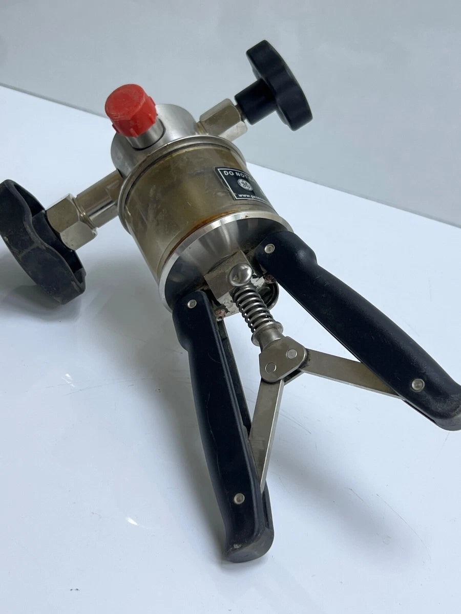 GE DRUCK PV212 HYDRAUILC PRESSURE PUMP 15000 PSI /1000 BAR WITHOUT BOX|286304700070