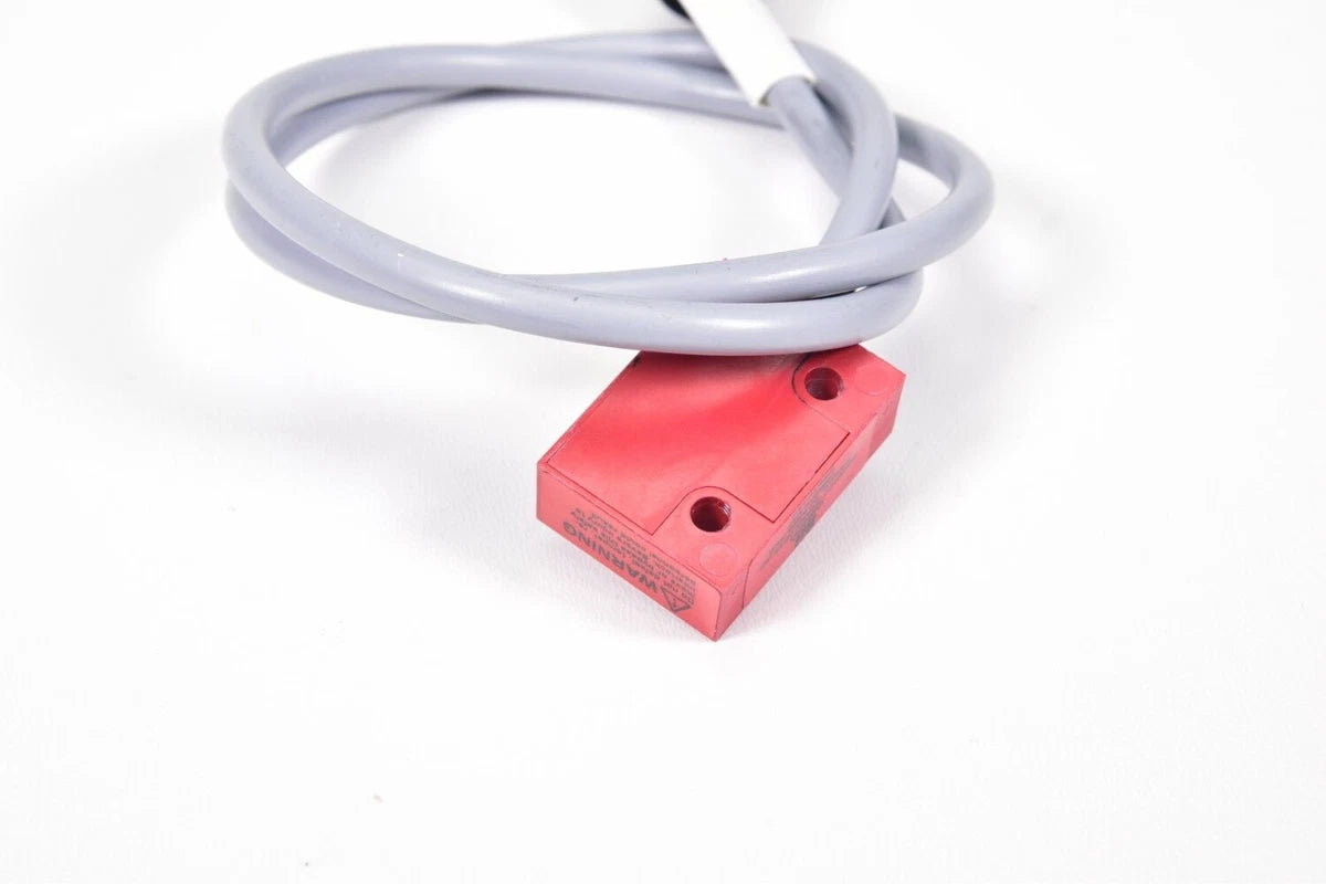 OMRON CM-S1, Safety Interlock Switch Read Head and Actuator 24 VAC/DC|256770366911