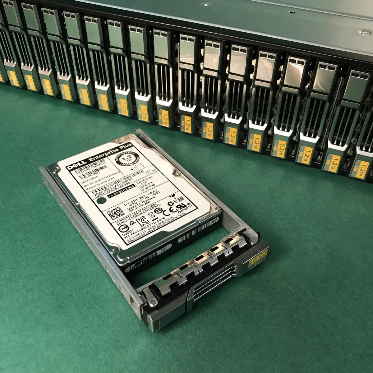 Dell EqualLogic PS6100 24x 1.2TB 10K HDD  2x H700E E09M E09M001|336297405070