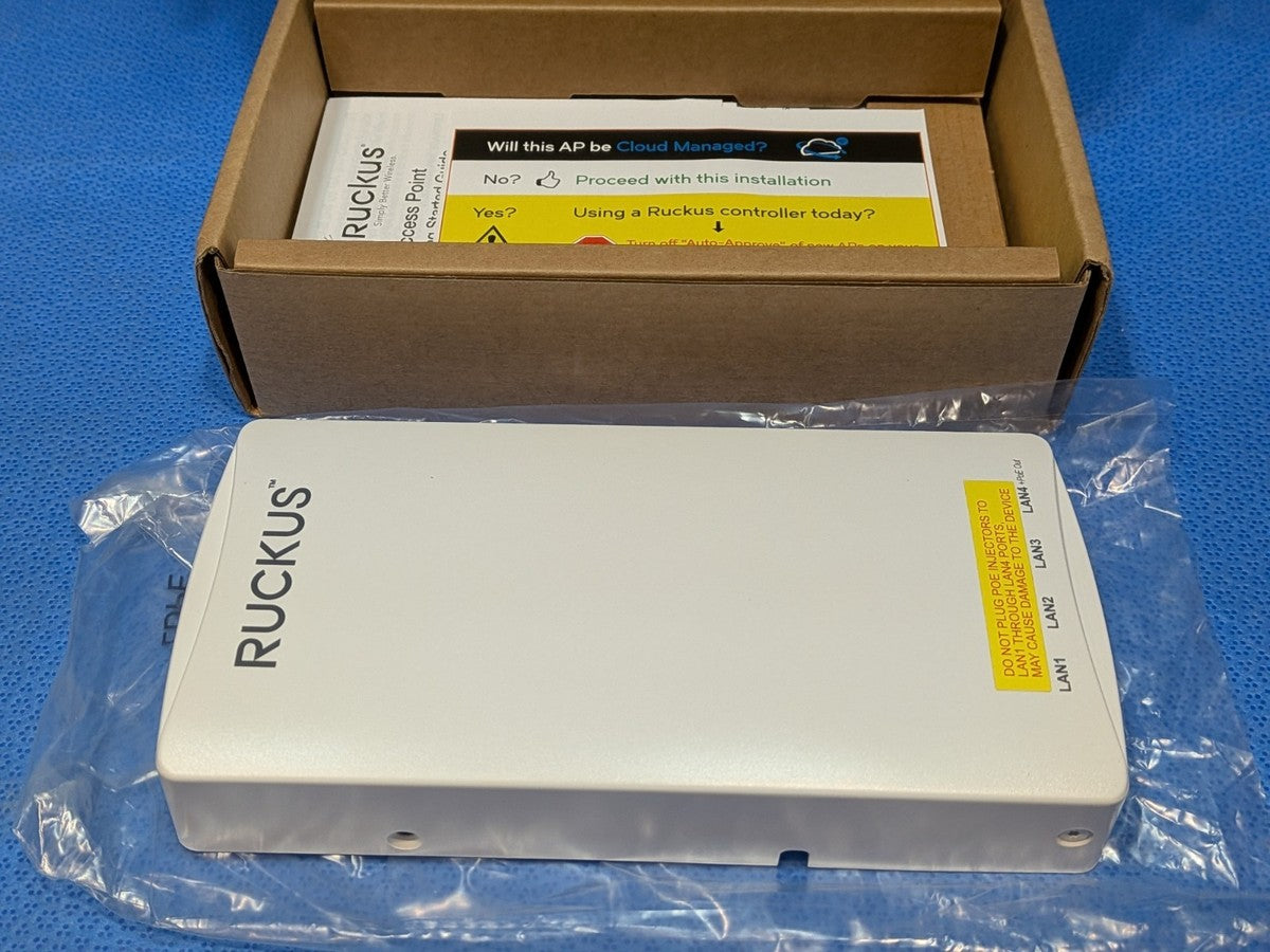 Ruckus H550 Wi-Fi 6 Wall-Mount Access Point 901-H550-US00 Indoor White