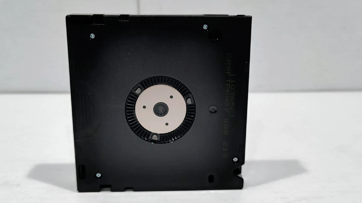 Dell LTO 01X024 Ultrium Universal Cleaning Cartridge For Ultrium 1-5 Lot Of 2|227171308996