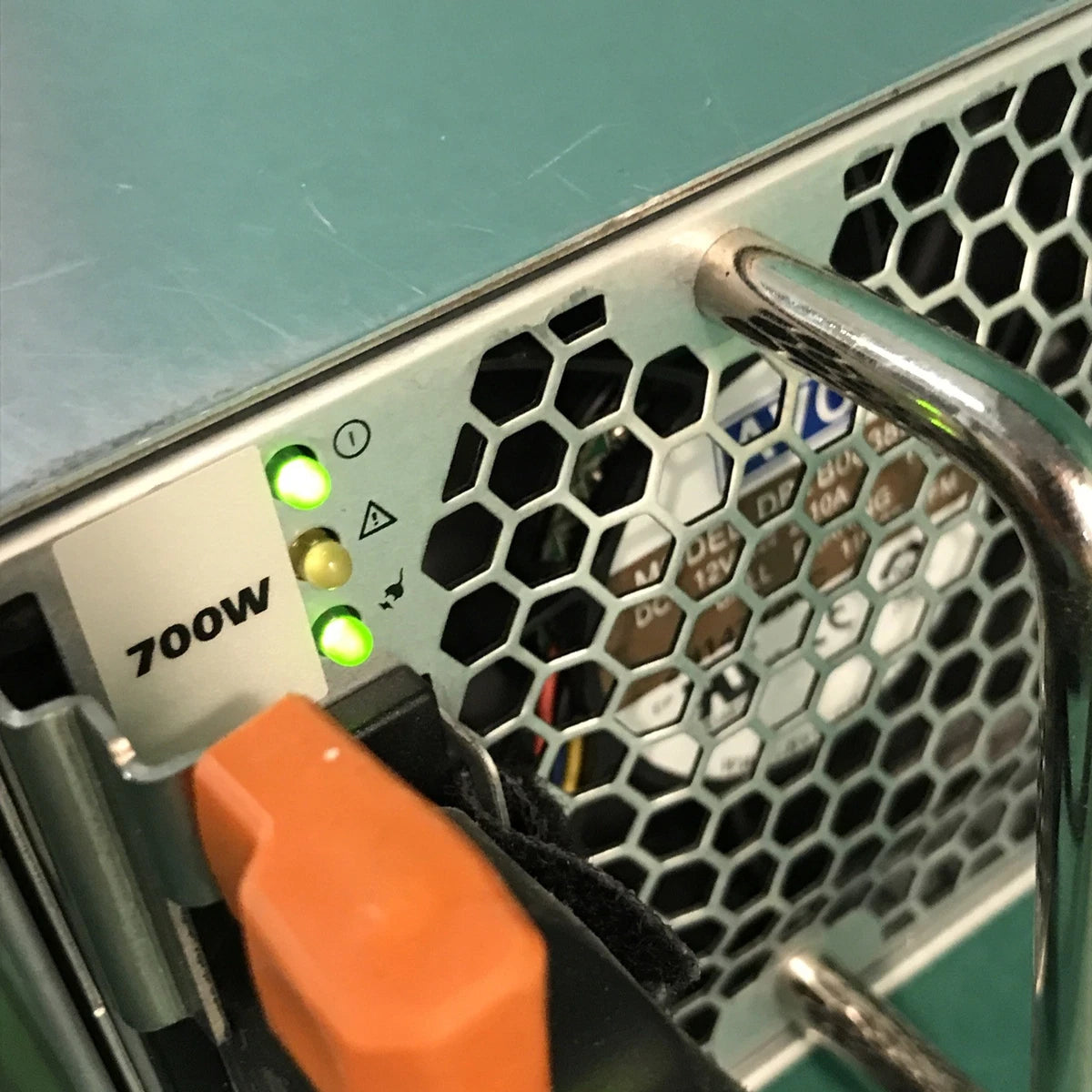 Dell EqualLogic PS6100 24x 1.2TB 10K HDD  2x H700E E09M E09M001|336297405070