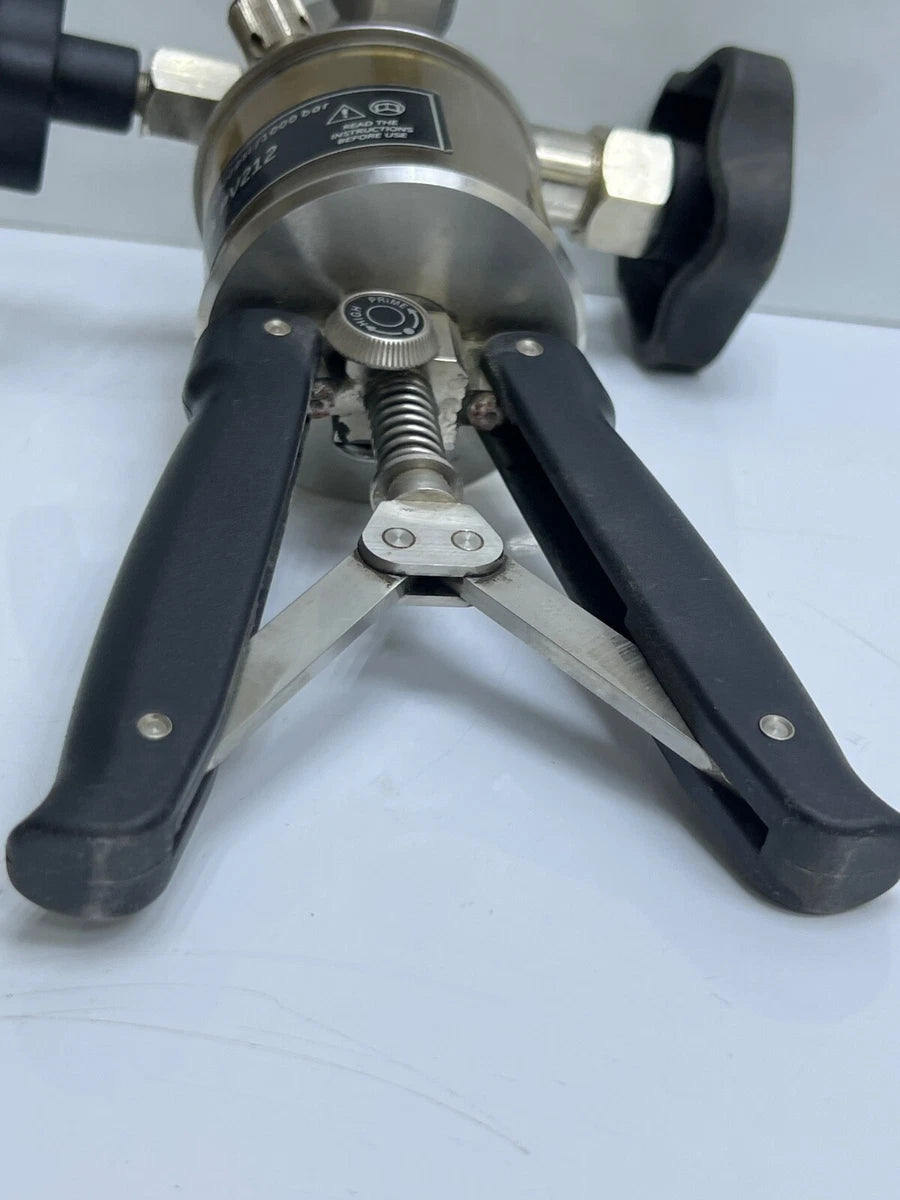 GE DRUCK PV212 HYDRAUILC PRESSURE PUMP 15000 PSI /1000 BAR WITHOUT BOX|286304700070