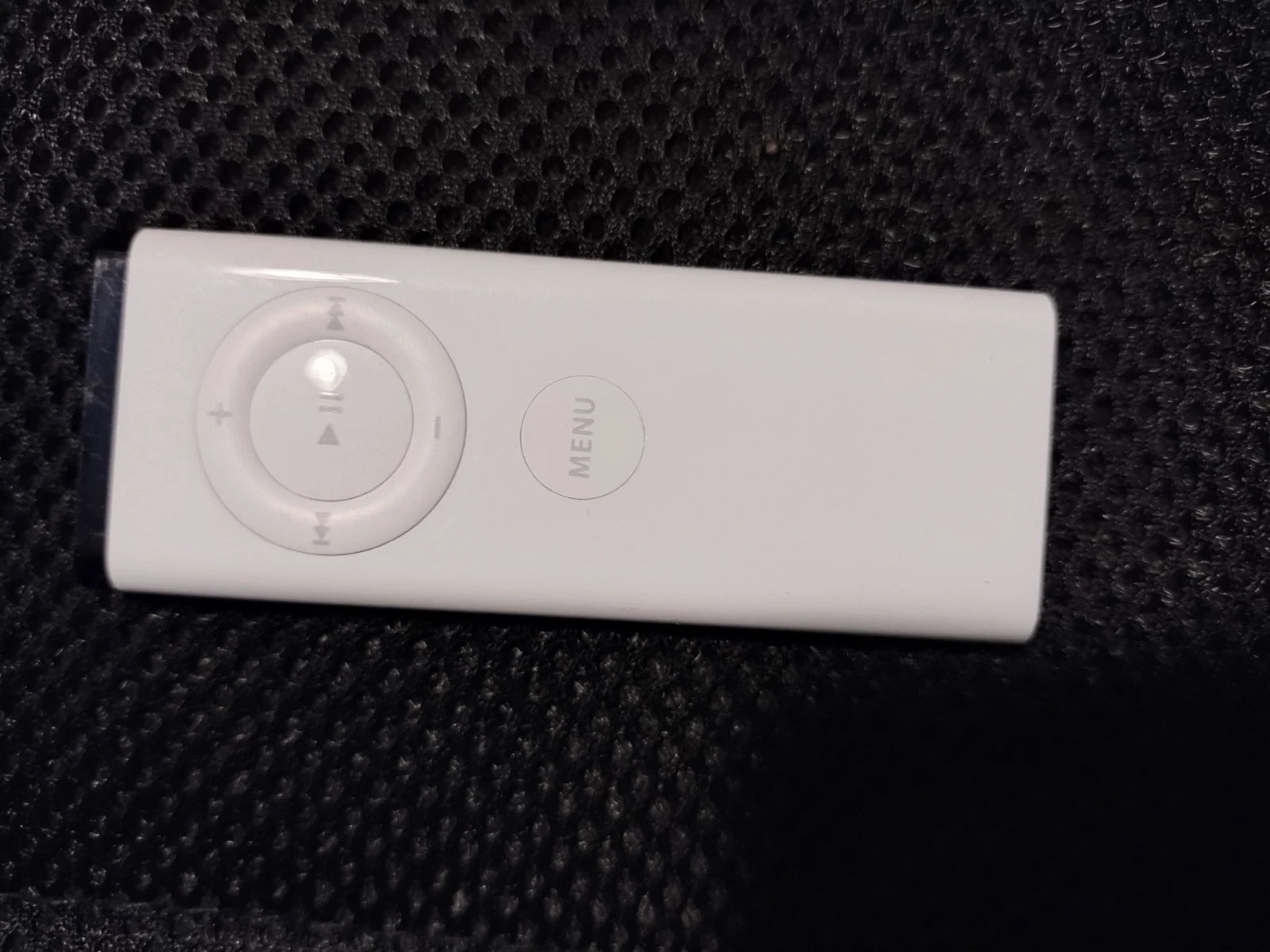 Apple Remote Control   Model A1156 EMC 2086, Battery CR2016 (NOT INCLUDED}|326902146728