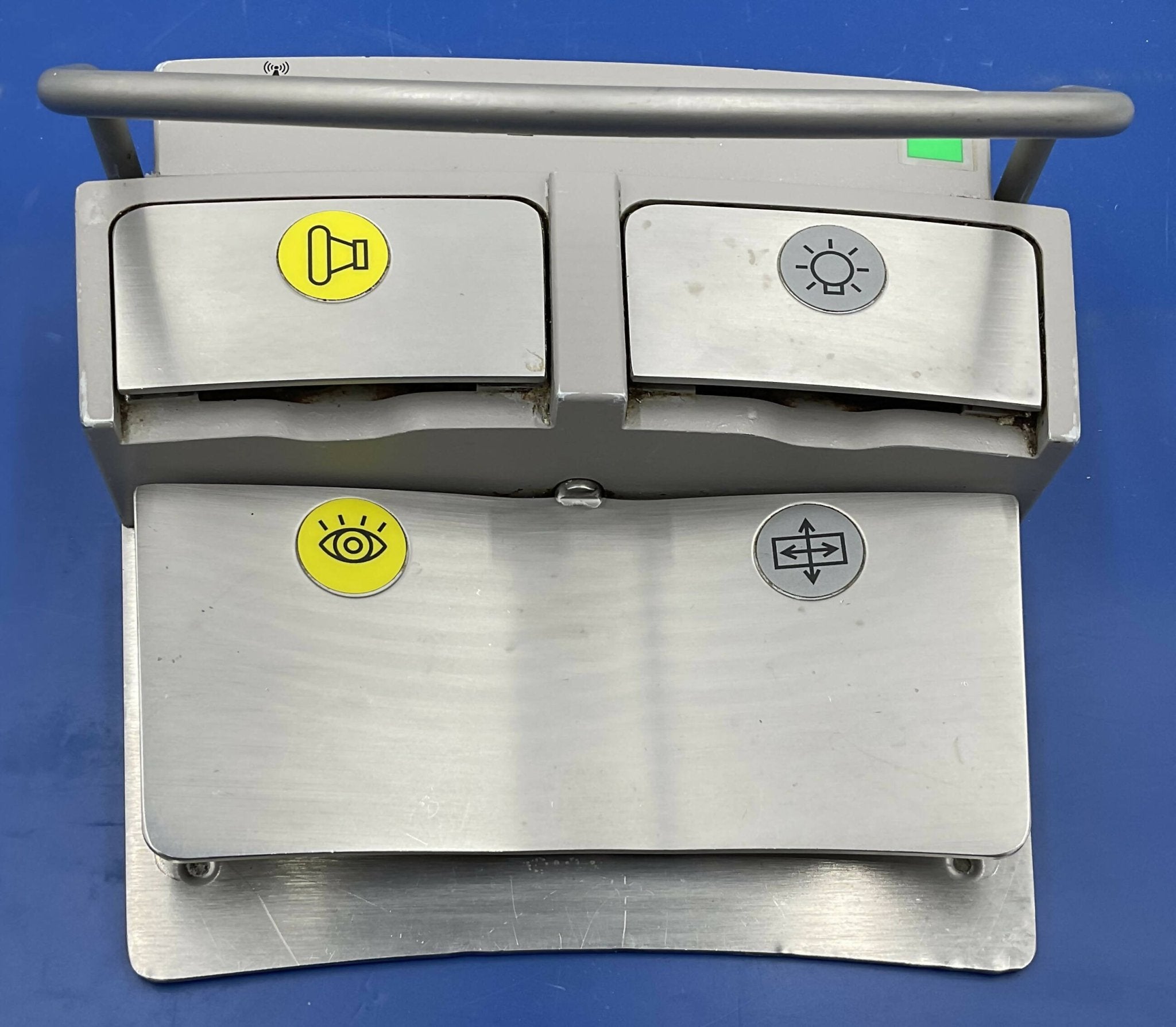 Siemens 4787797 - Wireless X-Ray Footswitch Mono Pedal Front View | Alo Tech Solutions