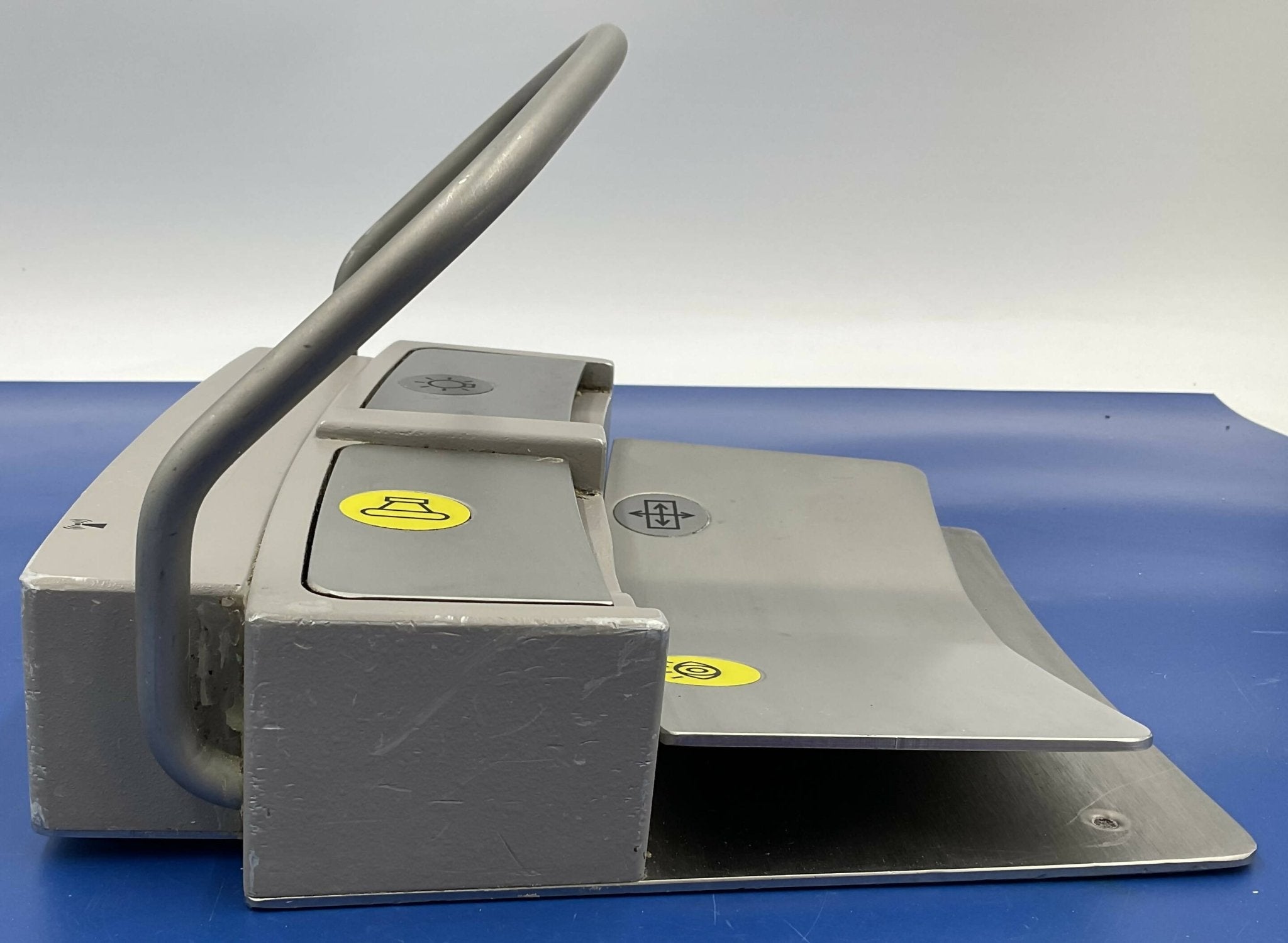 Siemens 4787797 - Wireless X-Ray Footswitch Mono Pedal Connector | Alo Tech Solutions